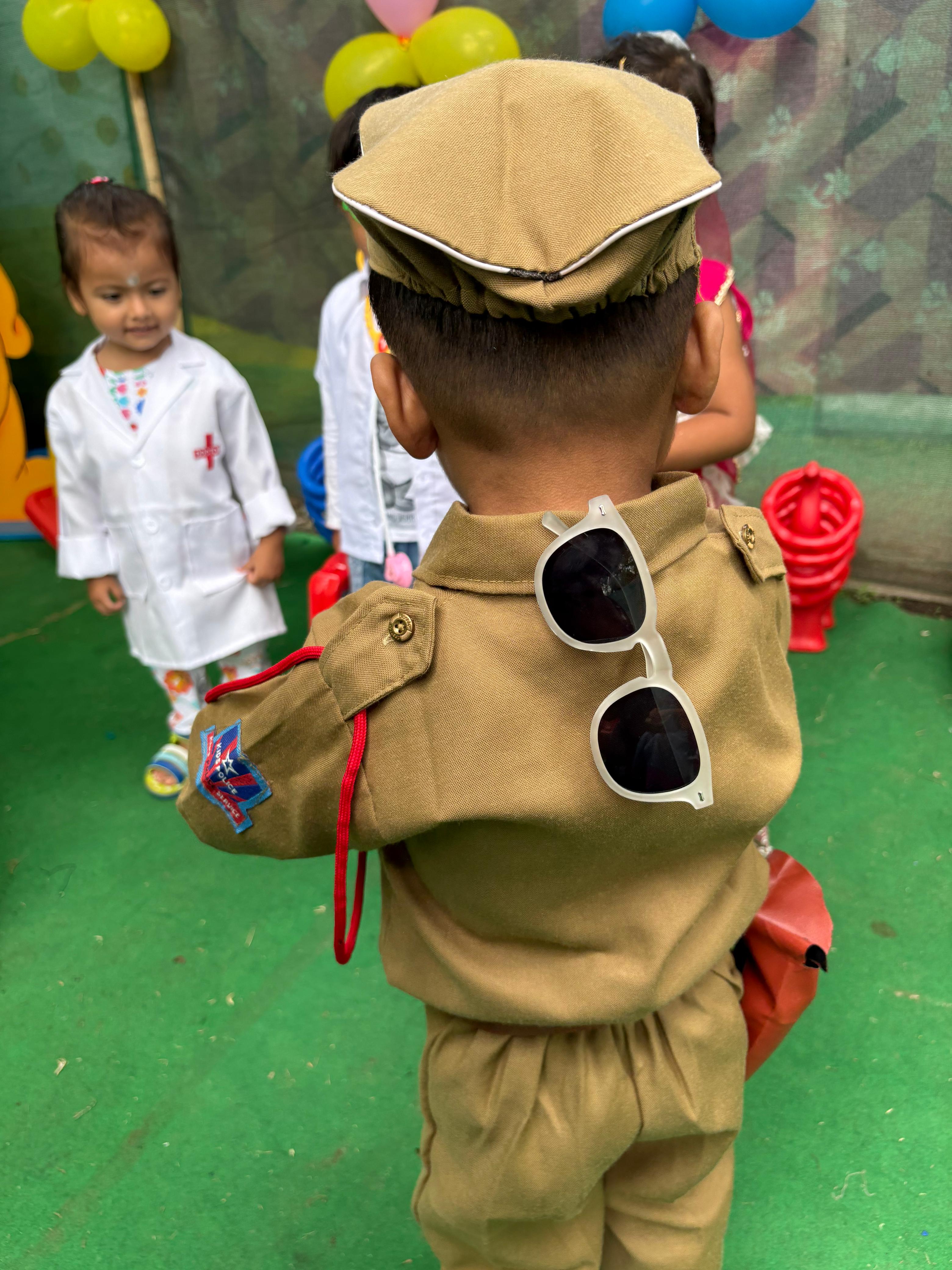 Little Doctor and Police Roleplay